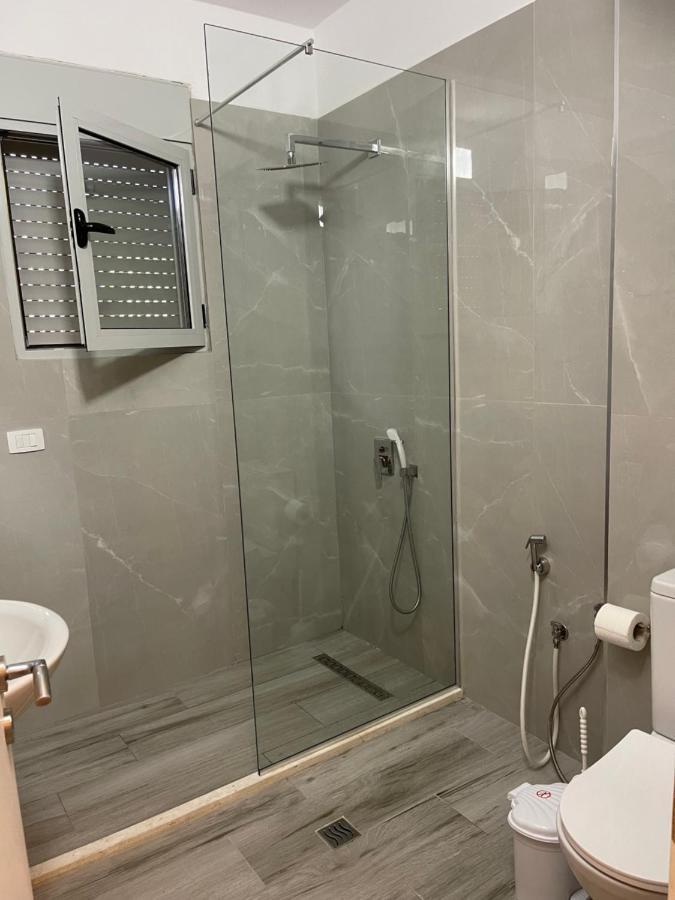 Seaview Modern Two Bedroom Apartament *